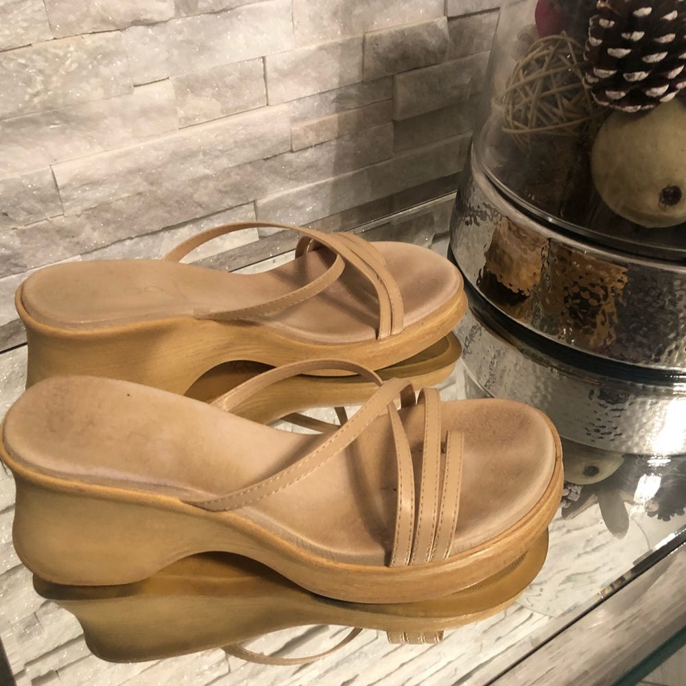 Aldo Comfortable Nude Wedge Sandals (Size 10)